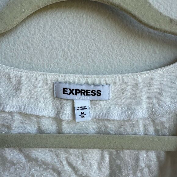 Bundle of Two Express Forever 21 Blouse Bodysuit Velvet Pink Wrap Size Medium - Picture 8 of 10